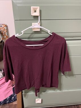 Aeropostale Women's Cropped Tie-back Top - Plum